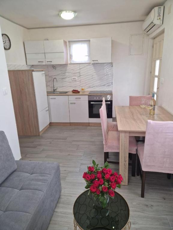 Frane Apartment *